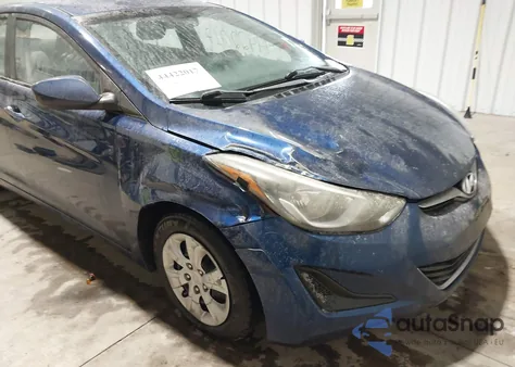 2016 Hyundai Elantra Se z USA, uszkodzony, nr VIN 5NPDH4AE2GH663577
